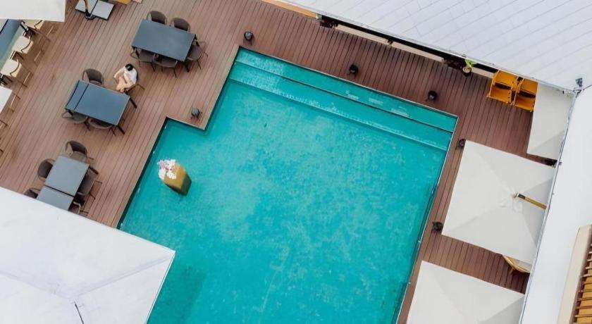 Sarita Chalet & Spa Hotel - Sha Extra Plus Jomtien Beach Exteriör bild
